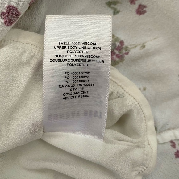 Aritzia Sunday Best White Floral Crop Top with Tie Front - Picture 7 of 7